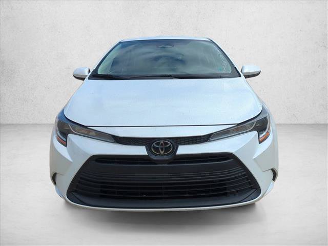 Used 2024 Toyota Corolla LE FWD image 2