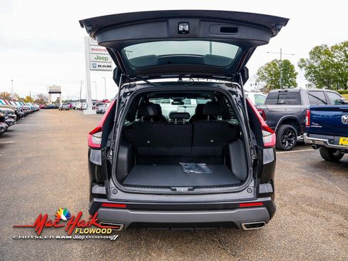 Used 2025 Honda CR-V Sport image 8