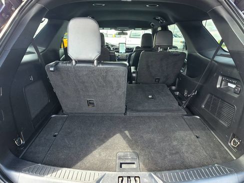 Used 2020 Ford Explorer ST w/ Premium Technology Package AWD/4WD image 9