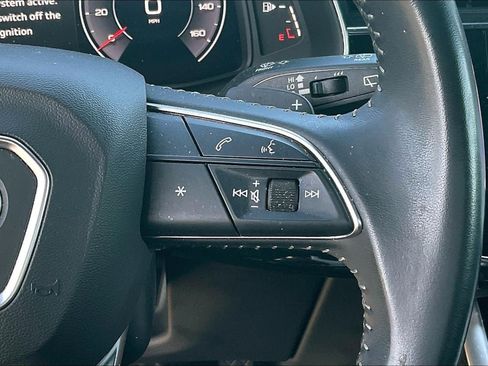 Used 2019 Audi Q8 Premium image 19
