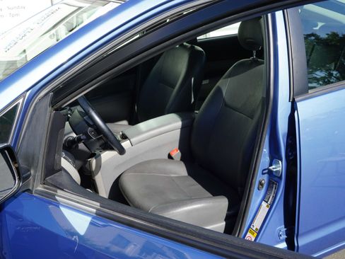Used 2009 Toyota Prius Touring FWD image 36