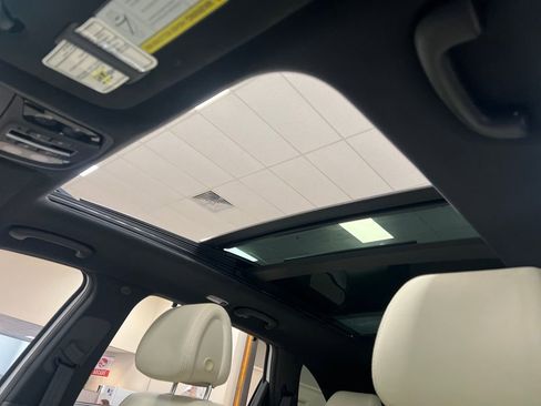 Used 2016 Kia Sorento SX image 24