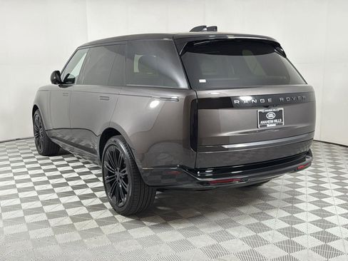 New 2026 Land Rover Range Rover Long Wheelbase SE image 3