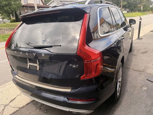 Used 2016 Volvo XC90 T6 Momentum w/ Momentum Plus Package AWD/4WD image 5