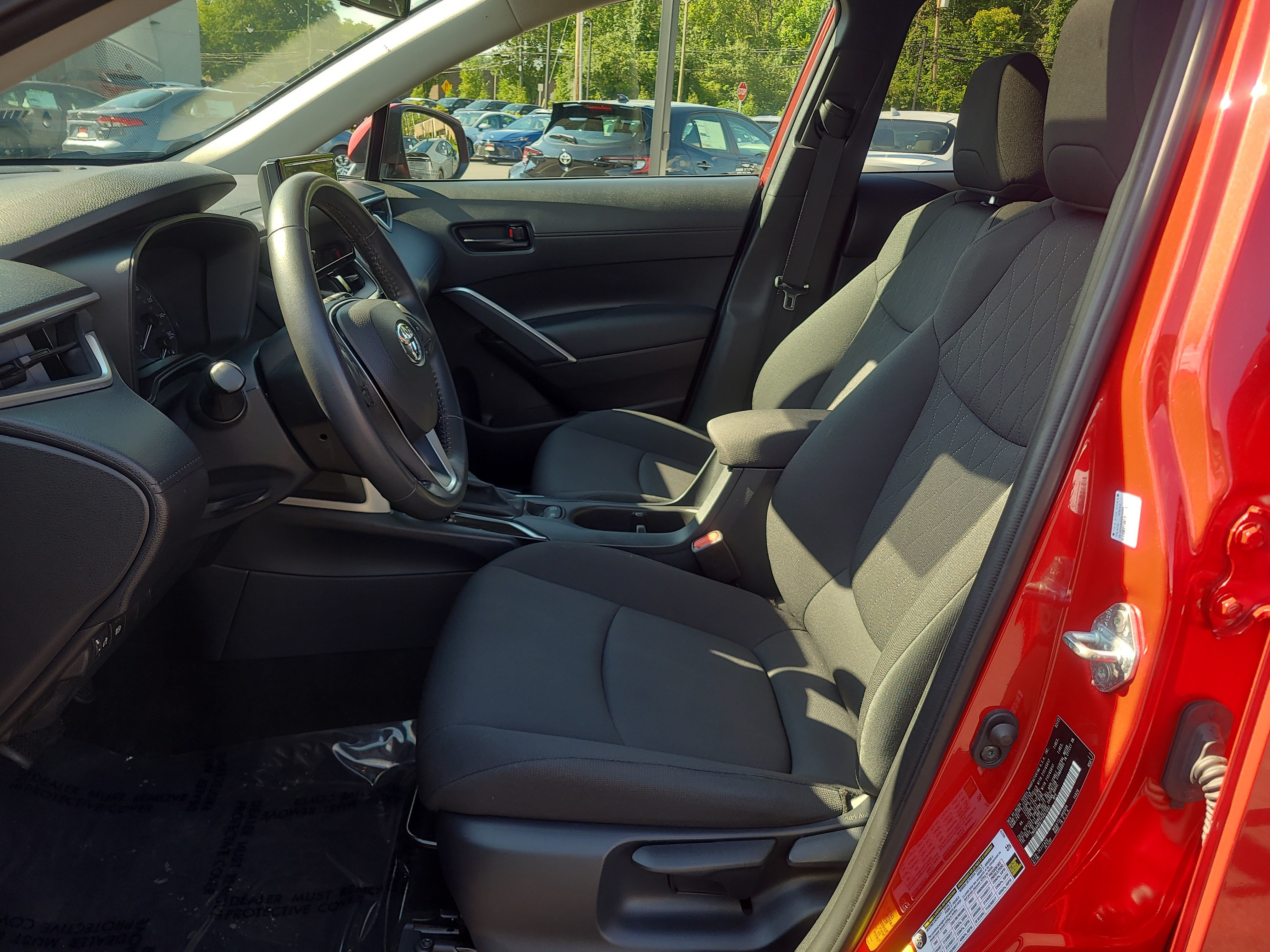 Certified 2023 Toyota Corolla Cross LE w/ Moonroof Package AWD/4WD image 16