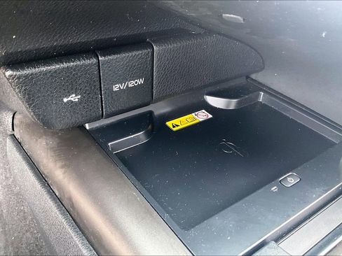 Used 2022 Toyota Camry XLE w/ Cold Weather Package FWD image 15