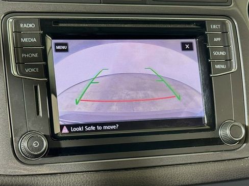 Used 2018 Volkswagen Tiguan Limited w/ Premium Package image 11