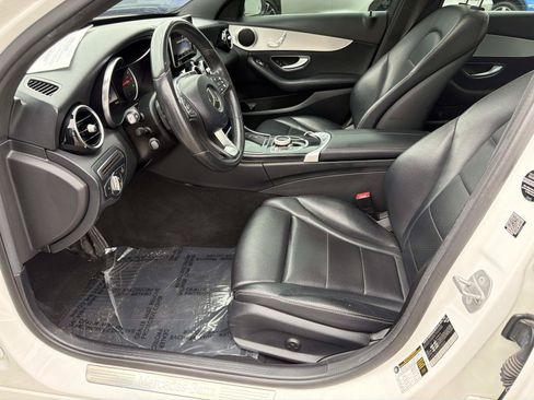 Used 2018 Mercedes-Benz C 300 Sedan image 16