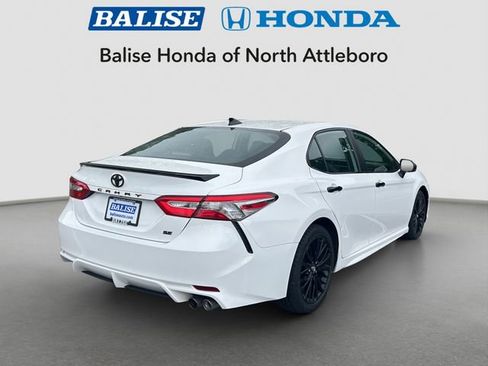 Used 2019 Toyota Camry SE FWD image 6
