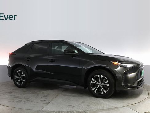 Used 2024 Toyota bZ4X XLE image 5