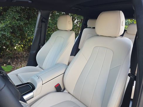 Certified 2025 Mercedes-Benz GLB 250 image 15