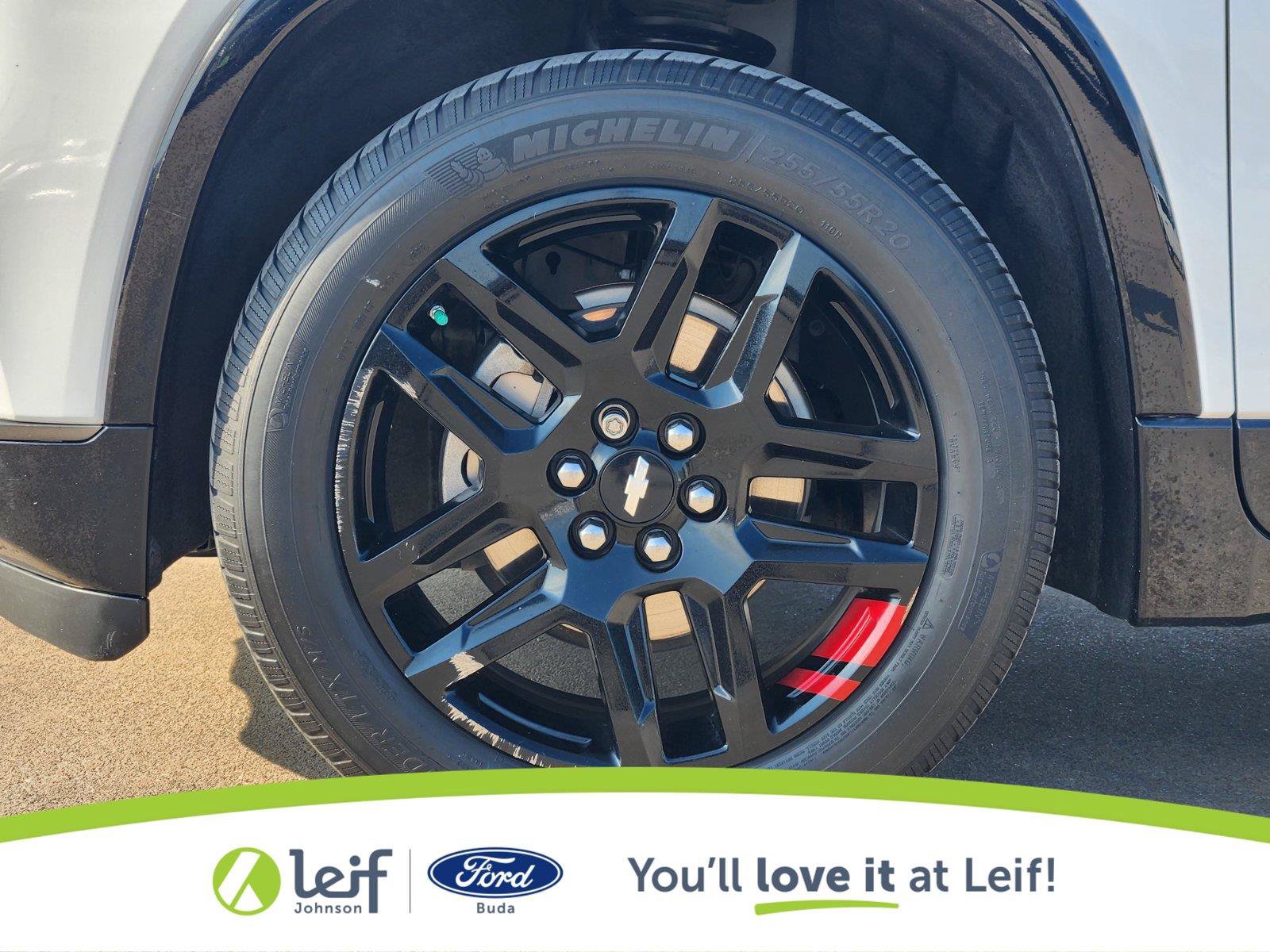 Used 2019 Chevrolet Traverse Premier w/ Redline Edition FWD image 8