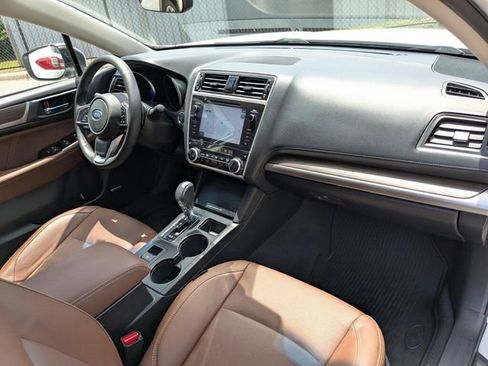 Used 2019 Subaru Outback 2.5i Touring w/ Popular Package #3A AWD/4WD image 39