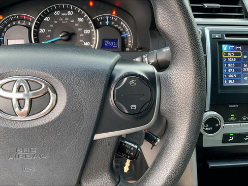 Used 2013 Toyota Camry LE FWD image 23