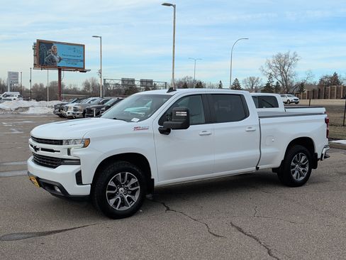 Used 2021 Chevrolet Silverado 1500 RST image 2