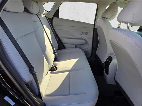 Certified 2025 Hyundai Kona SEL image 19