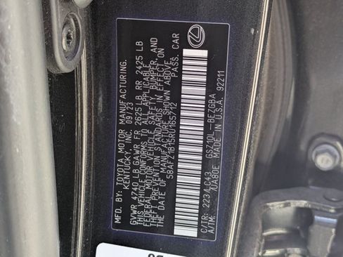 Used 2024 Lexus ES 350 Ultra Luxury w/ Accessory Package (Z1) FWD image 16