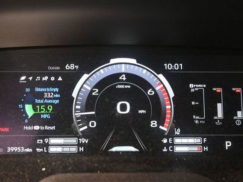 Used 2023 Toyota Tundra Platinum AWD/4WD image 16
