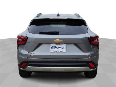New 2025 Chevrolet Trax LT w/ Driver Confidence Package image 7
