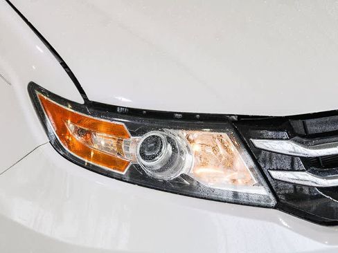 Used 2014 Honda Odyssey Touring image 4