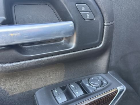 Used 2021 GMC Sierra 1500 Elevation w/ Preferred Package image 5