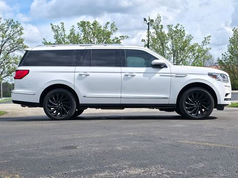 Used 2020 Lincoln Navigator L Reserve w/ Equipment Group 208A Reserve image 3