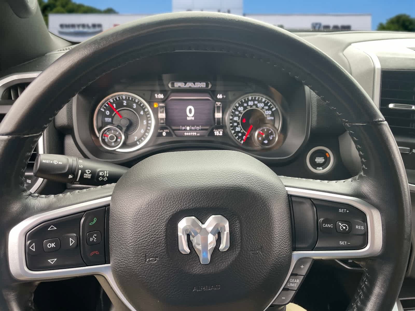 Used 2022 RAM 1500 Big Horn AWD/4WD image 31
