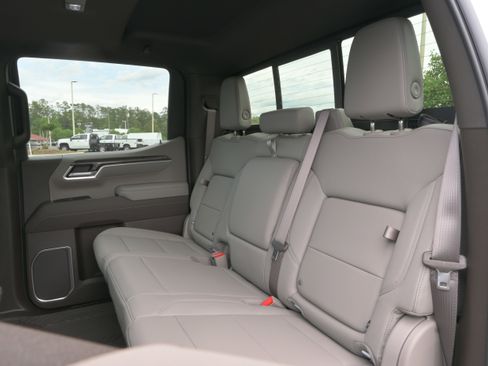 New 2026 Chevrolet Silverado 1500 LTZ AWD/4WD image 11