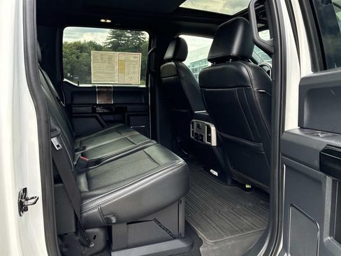 Used 2022 Ford F250 Lariat w/ Black Appearance Package AWD/4WD image 10