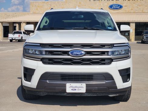 Used 2023 Ford Expedition XLT RWD image 6