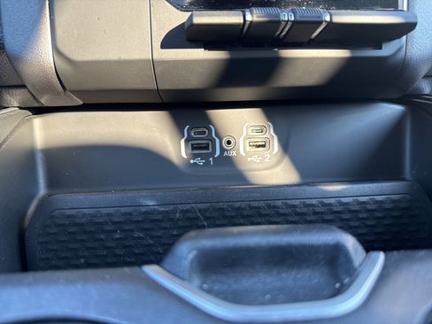 Used 2023 RAM 1500 Big Horn image 27