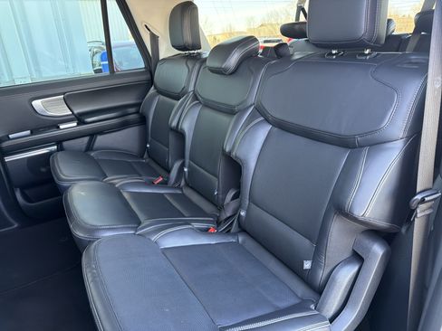 Certified 2025 Ford Expedition Max Platinum AWD/4WD image 36