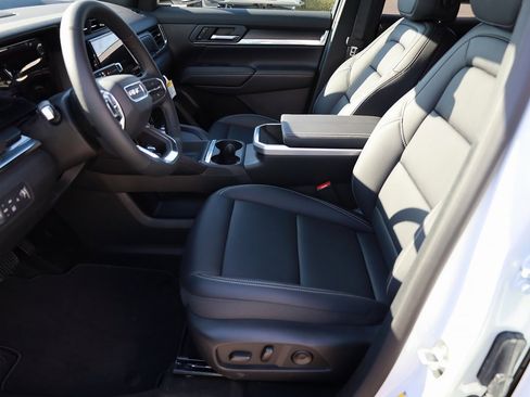 New 2026 GMC Terrain Elevation w/ Elevation Premium Package image 11