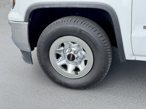 Used 2017 GMC Sierra 1500 2WD Regular Cab image 8
