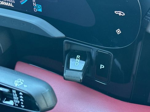 Certified 2025 Porsche Taycan Turbo image 27