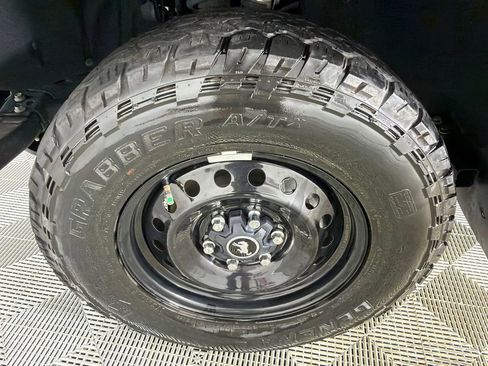Used 2021 Ford Bronco Black Diamond AWD/4WD image 11