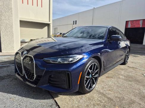 Used 2023 BMW i4 eDrive40 w/ M Sport Package image 26