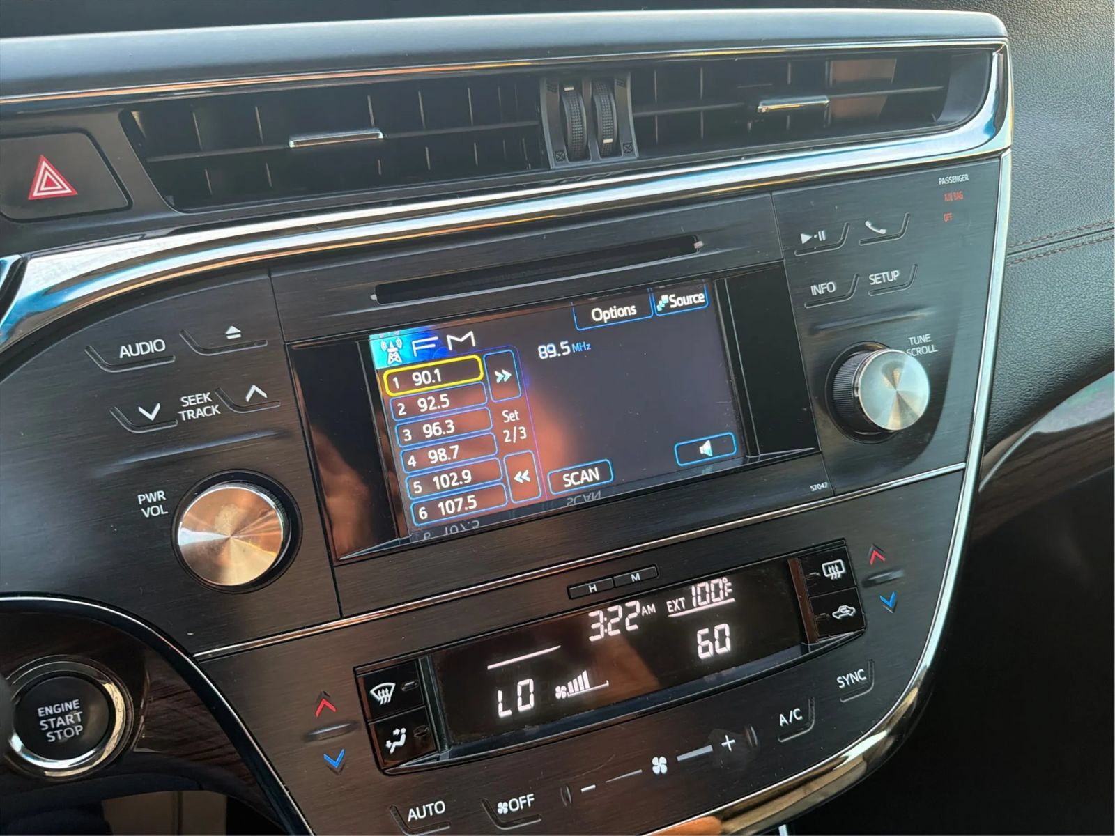 Used 2013 Toyota Avalon XLE Premium FWD image 19
