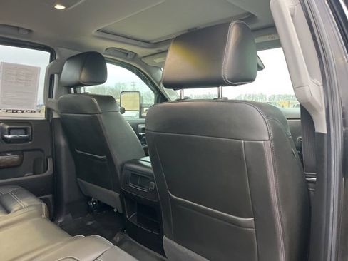 Used 2018 GMC Sierra 2500 Denali image 48