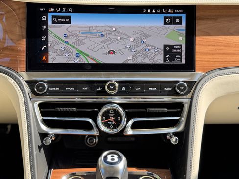 New 2026 Bentley Flying Spur Plug-In Hybrid AWD/4WD image 24