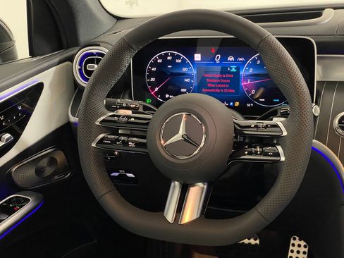 New 2026 Mercedes-Benz GLC 300 4MATIC image 16