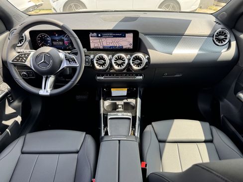 New 2025 Mercedes-Benz GLA 250 image 28
