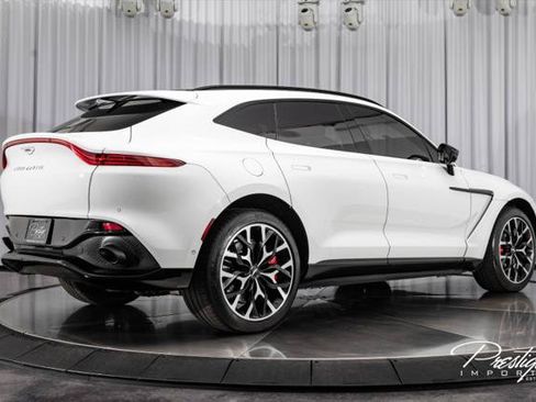 Used 2021 Aston Martin DBX AWD/4WD image 19