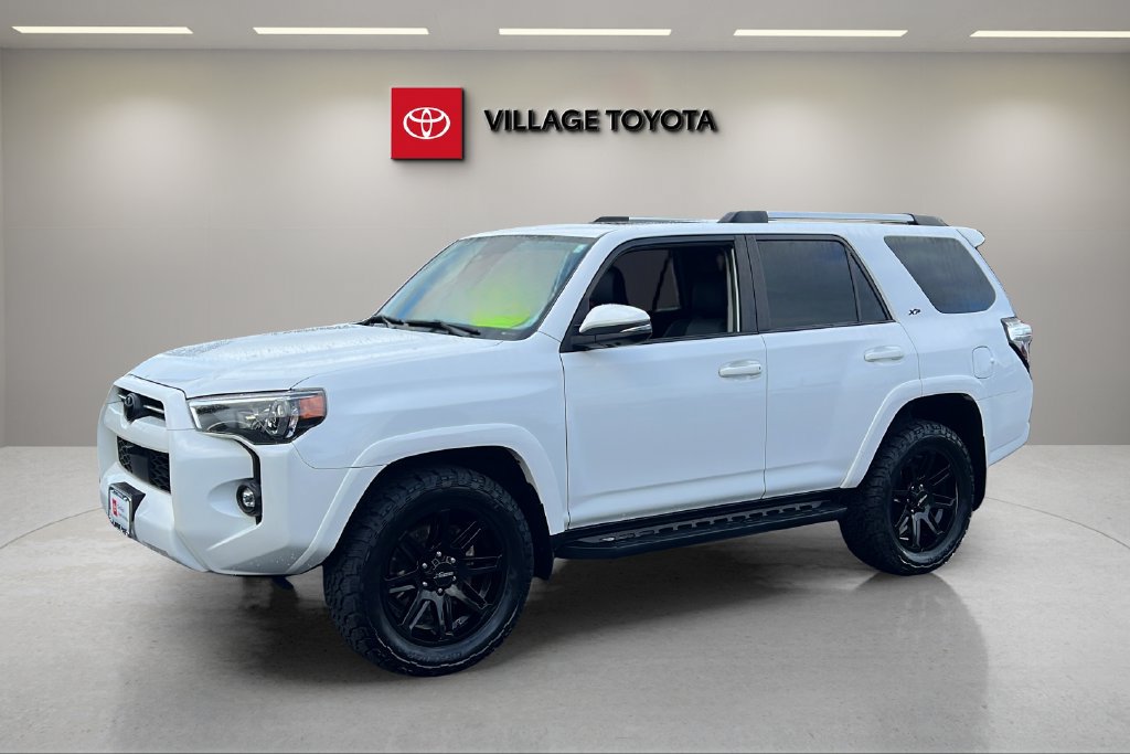 Certified 2024 Toyota 4Runner SR5 Premium w/ Moonroof Package AWD/4WD image 1
