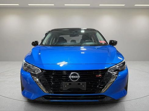 Used 2024 Nissan Sentra SR w/ SR Premium Package image 17