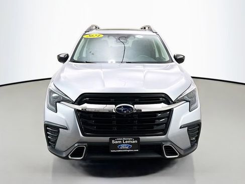 Used 2024 Subaru Ascent Touring image 2