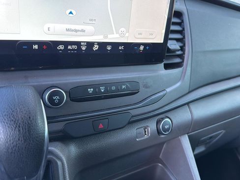 Used 2022 Ford Transit 350 XLT image 20