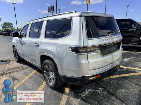 Used 2022 Jeep Grand Wagoneer Series I AWD/4WD image 3
