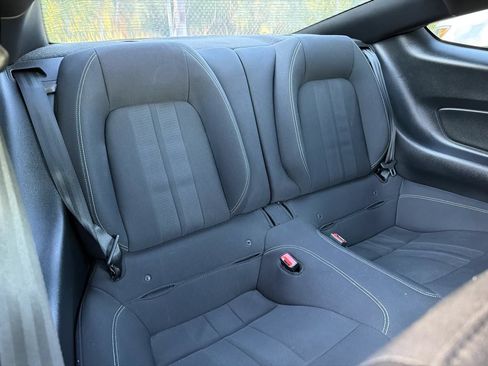Used 2019 Ford Mustang Coupe RWD image 17
