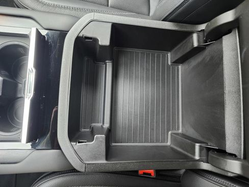 Used 2025 GMC Yukon Denali image 25